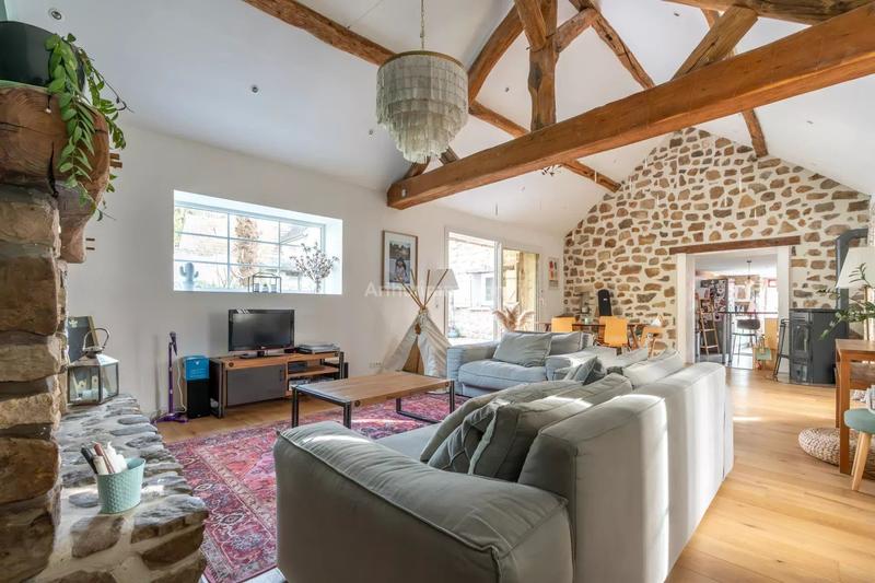 Maison - 170 m² - 5 pièces