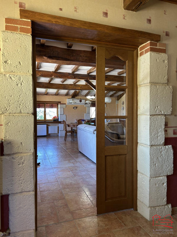 Maison - 321 m² - 9 pièces