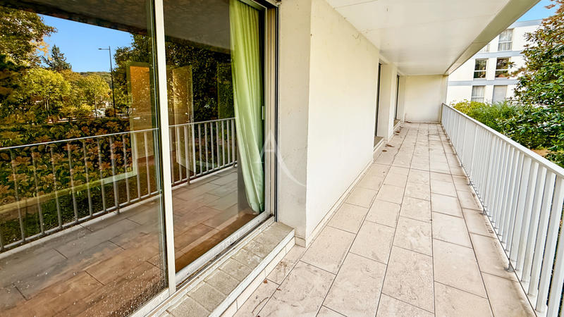 Appartement - 98 m² - 4 pièces