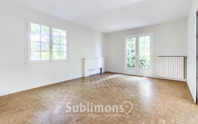 Maison traditionnelle - 131 m² - 6 pièces