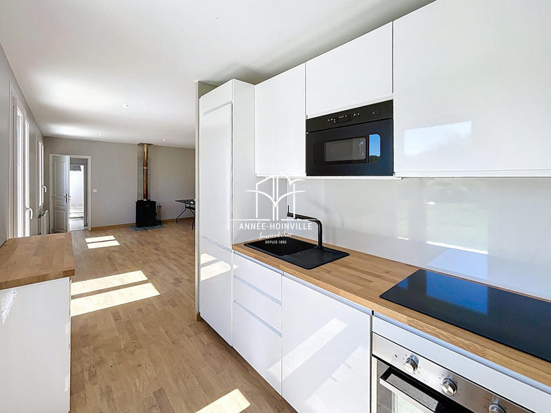 Maison - 95 m² - 5 pièces