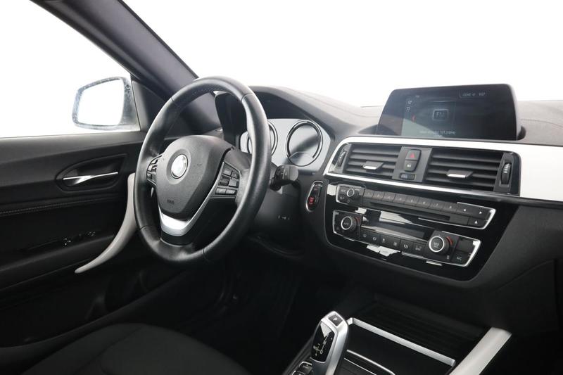 Bmw Série 1 116d UrbanChic Bva8 3p 116 ch