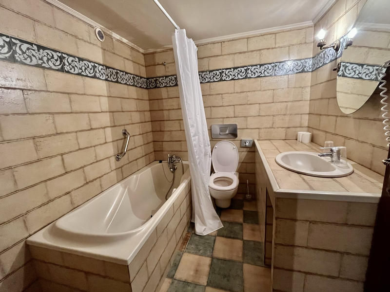 Maison de village - 180 m² - 10 pièces