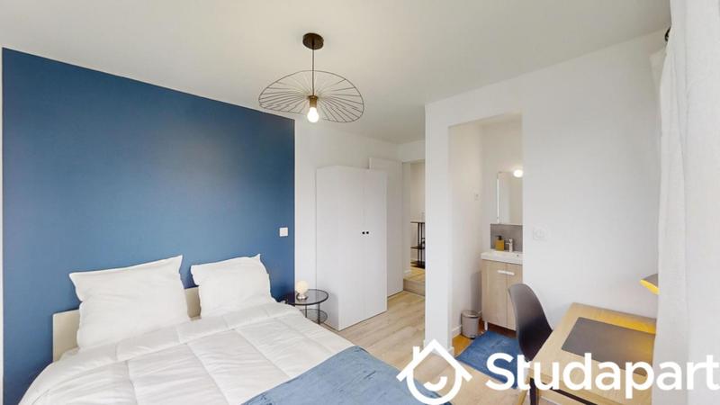 Chambre - 85 m² - 1 pièce