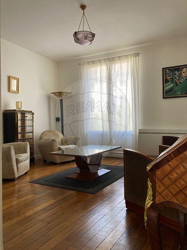 Maison - 148 m² - 7 pièces