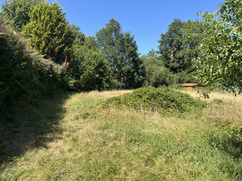 Terrain constructible - 552 m²