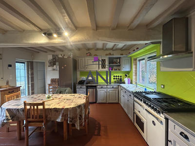 Maison - 90 m² - 5 pièces