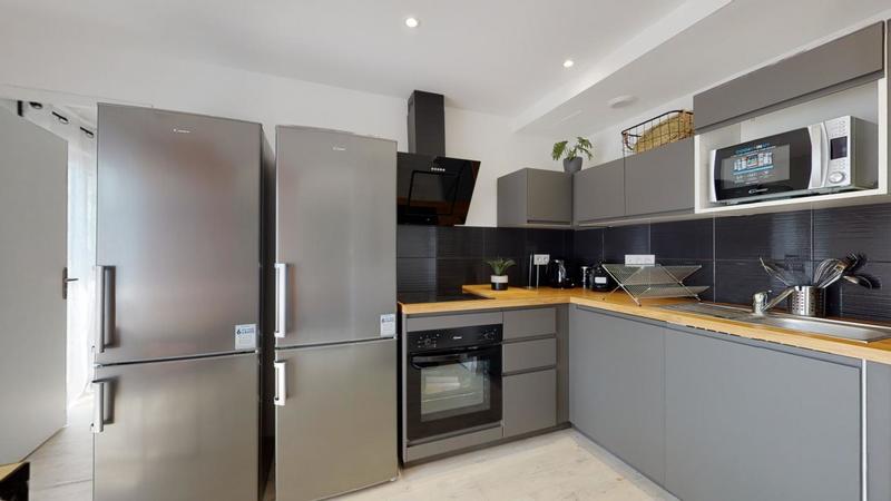 Appartement - 91 m² - 6 pièces