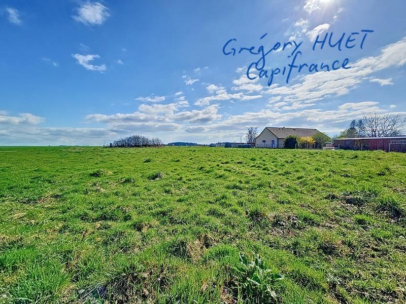 Terrain constructible - 1 004 m²