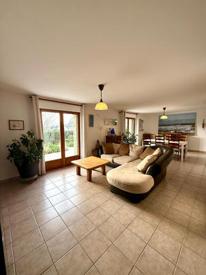 Maison - 147 m² - 7 pièces