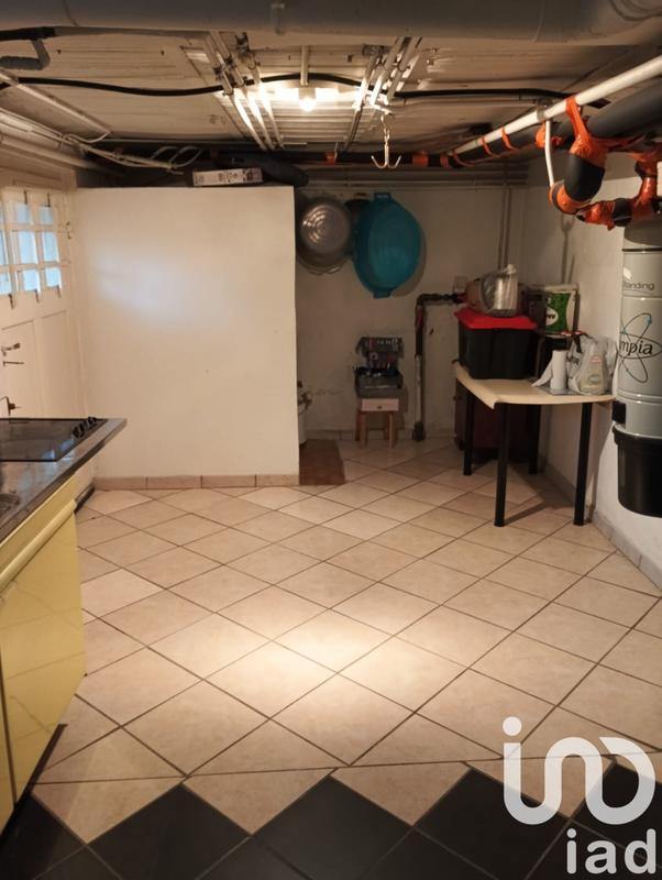 Maison - 230 m² - 12 pièces