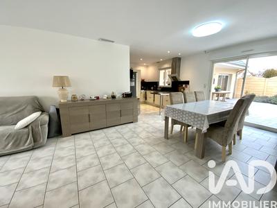 Maison - 157 m² - 8 pièces