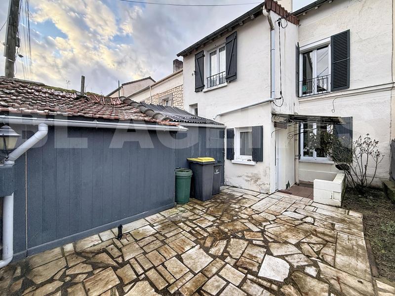 Maison - 84 m² - 4 pièces