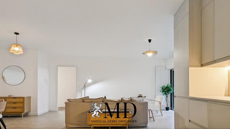 Appartement - 111 m² - 4 pièces