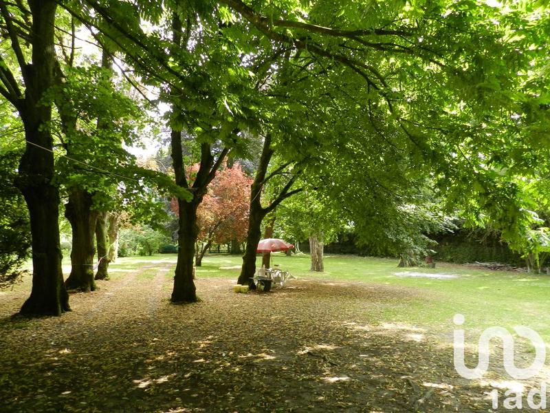 Maison - 357 m² - 14 pièces