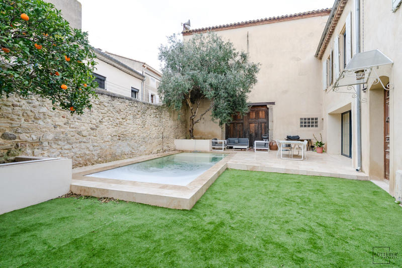 Villa - 220 m² - 6 pièces