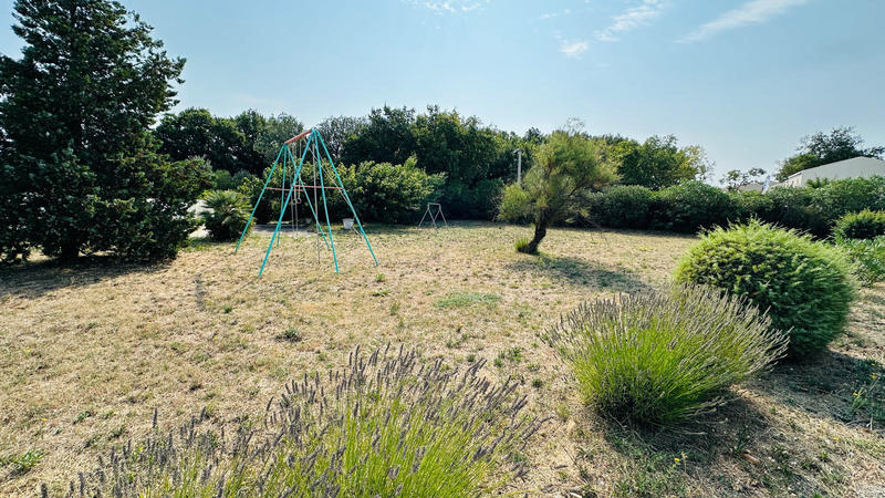 Maison - 198 m² - 8 pièces