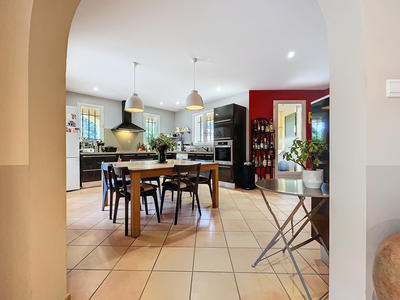 Villa - 204 m² - 7 pièces