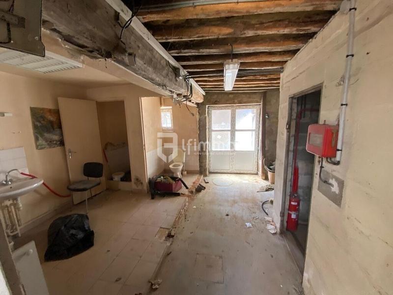 Immeuble - 290 m² - 12 pièces