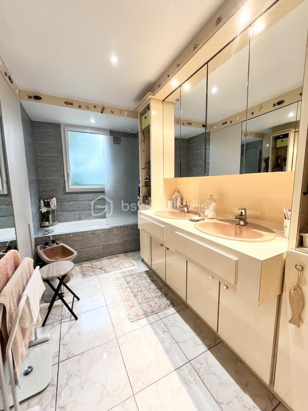 Maison de ville - 135 m² - 6 pièces