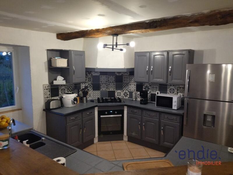 Maison - 210 m² - 7 pièces