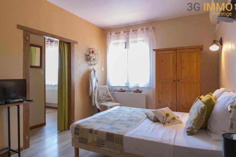 Château - 540 m² - 17 pièces