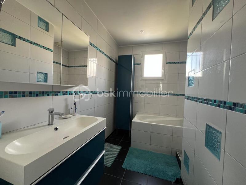 Maison - 125 m² - 7 pièces