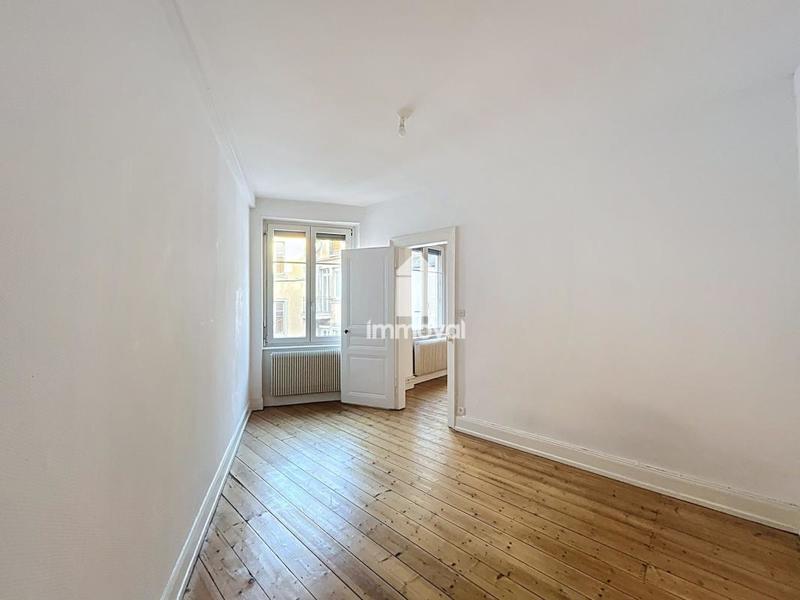 Appartement - 81 m² - 4 pièces