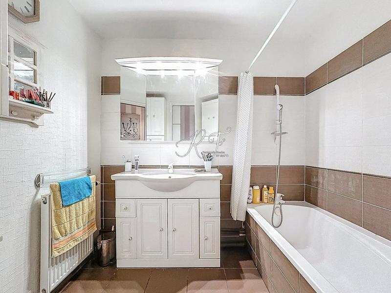 Appartement - 110 m² - 5 pièces