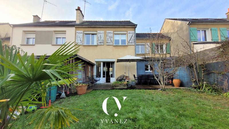 Maison - 96 m² - 5 pièces