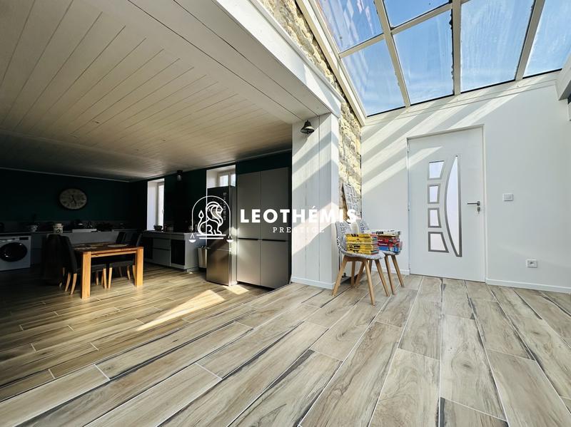 Villa - 397 m² - 9 pièces