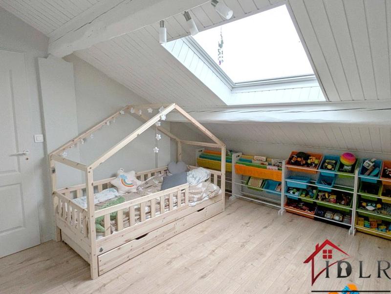 Maison - 290 m² - 9 pièces