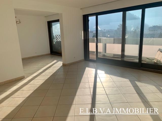 Appartement bourgeois - 98 m² - 4 pièces