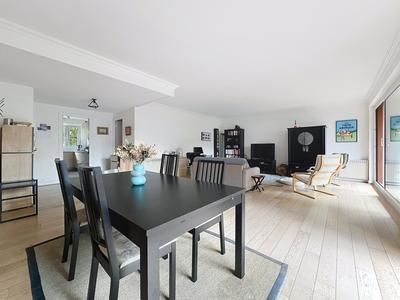 Appartement - 120 m² - 5 pièces