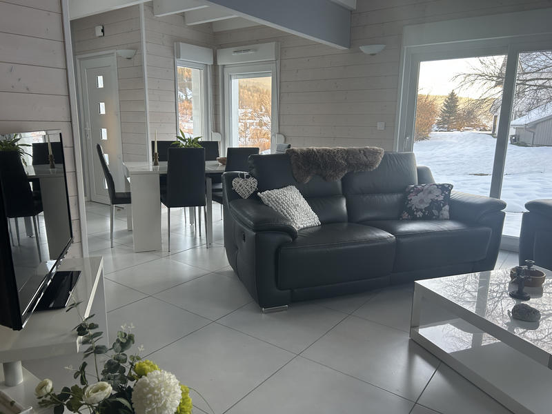 Villa - 100 m² - 5 pièces