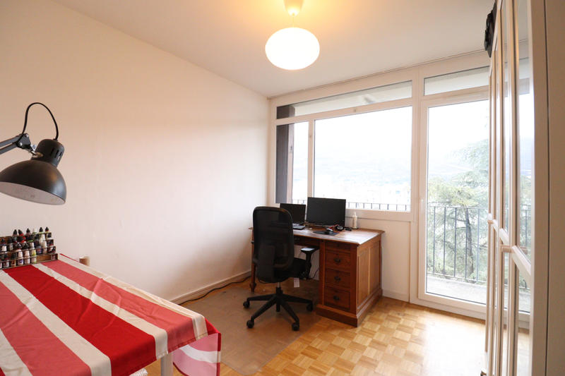 Appartement - 75 m² - 4 pièces