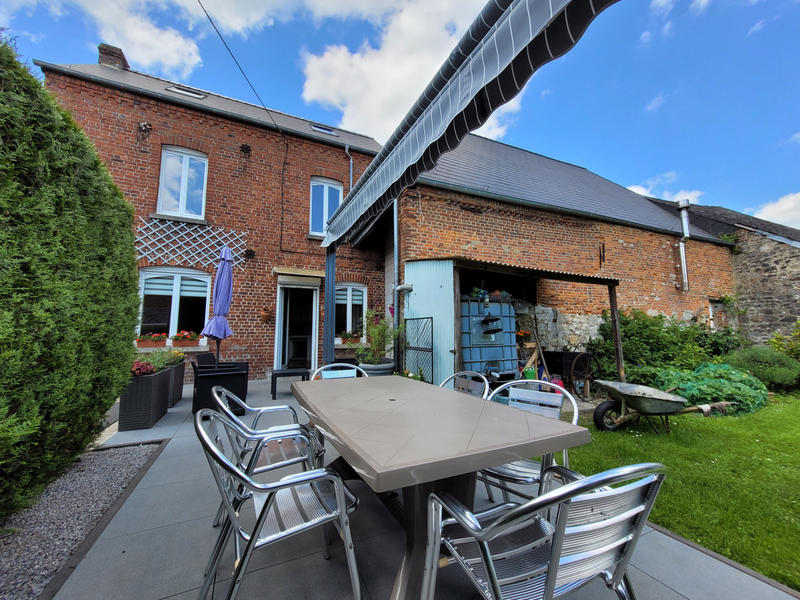 Maison - 223 m² - 9 pièces