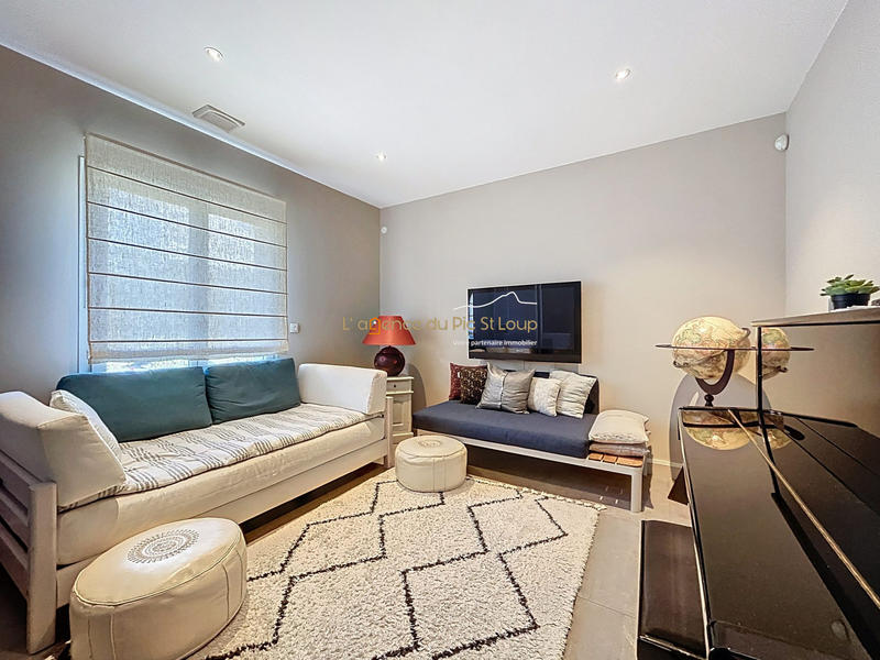 Villa - 180 m² - 6 pièces