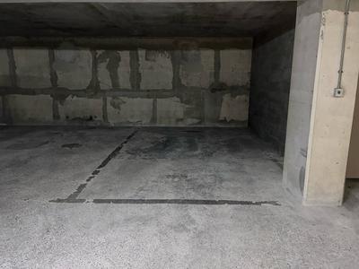 Parking / Garage - 12 m²