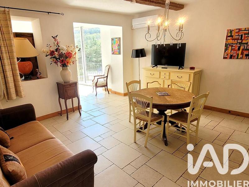 Maison - 423 m² - 17 pièces