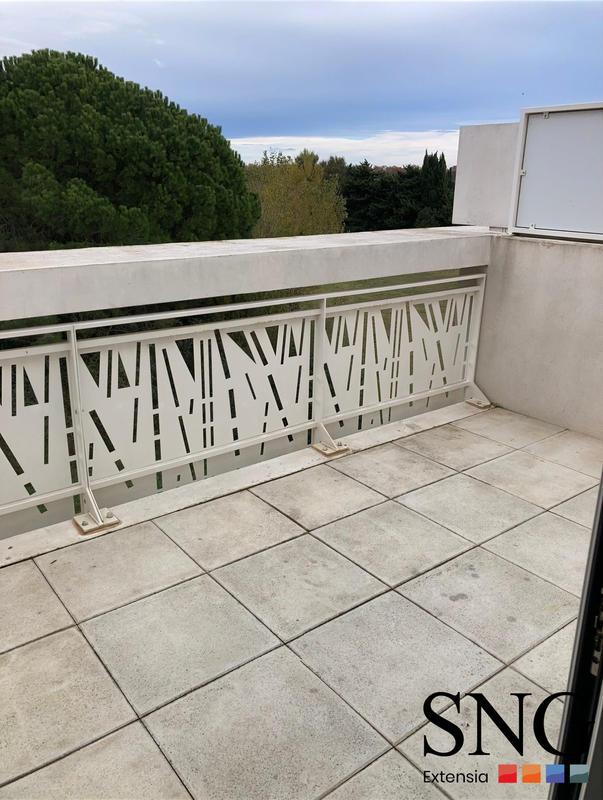 Appartement - 2 365 m² - 1 pièce