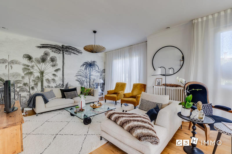 Maison - 196 m² - 5 pièces