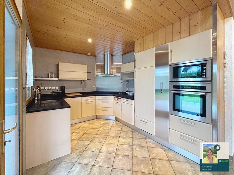 Villa - 158 m² - 7 pièces