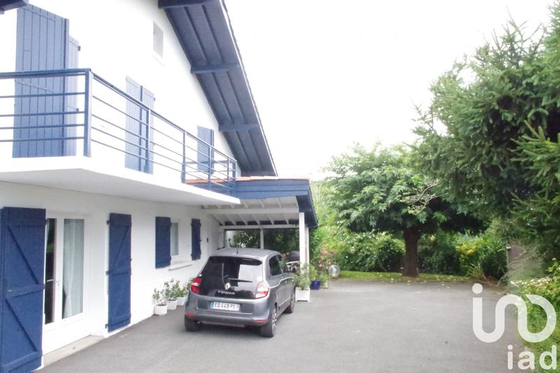 Maison - 191 m² - 7 pièces