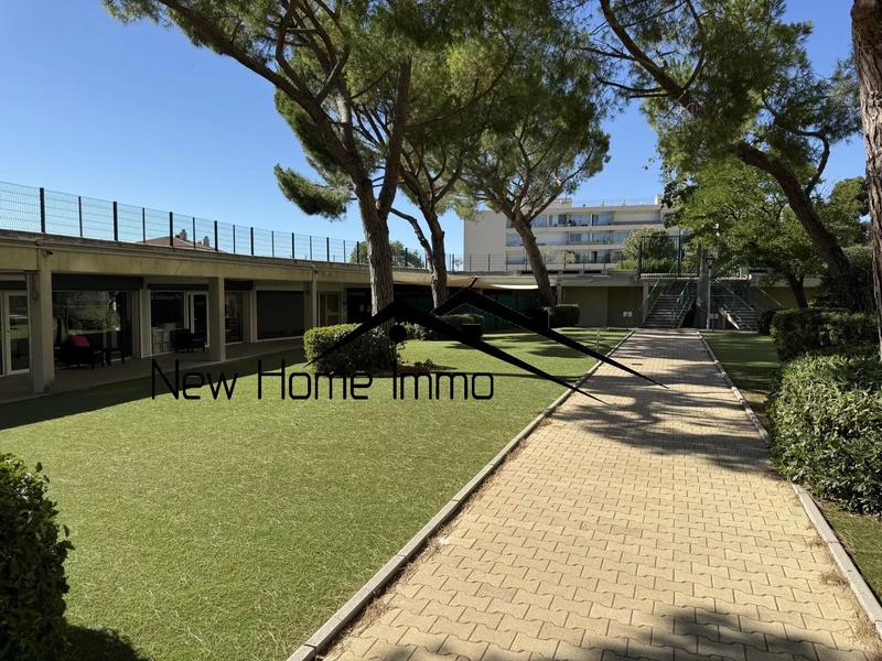 Local commercial - 132 m²