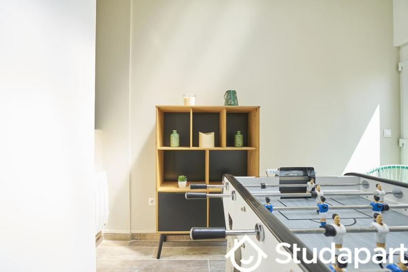 Chambre - 13 m² - 1 pièce