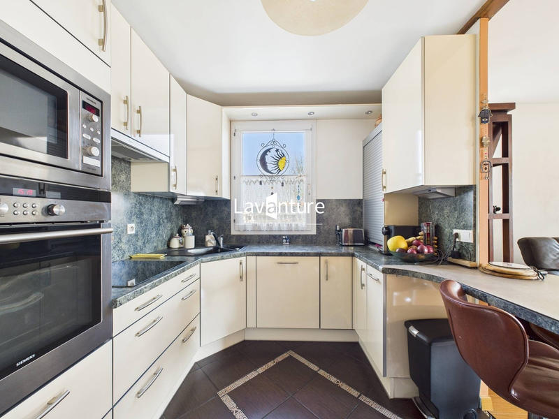 Appartement - 81 m² - 4 pièces