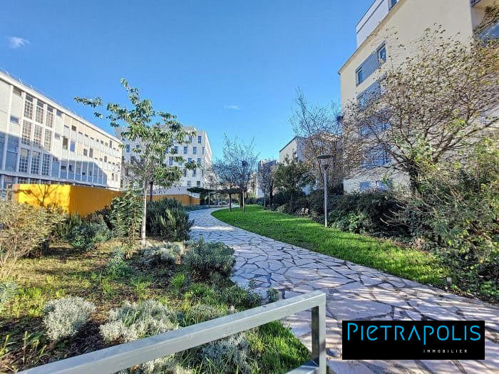 Appartement - 125 m² - 4 pièces