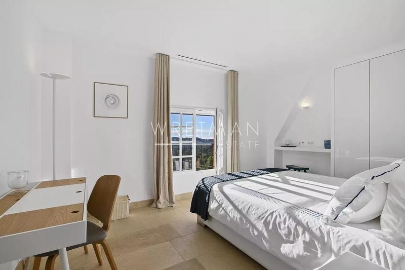 Immeuble mixte - 826 m²