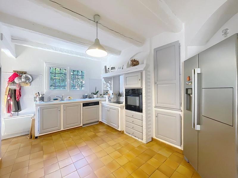 Villa - 180 m² - 5 pièces